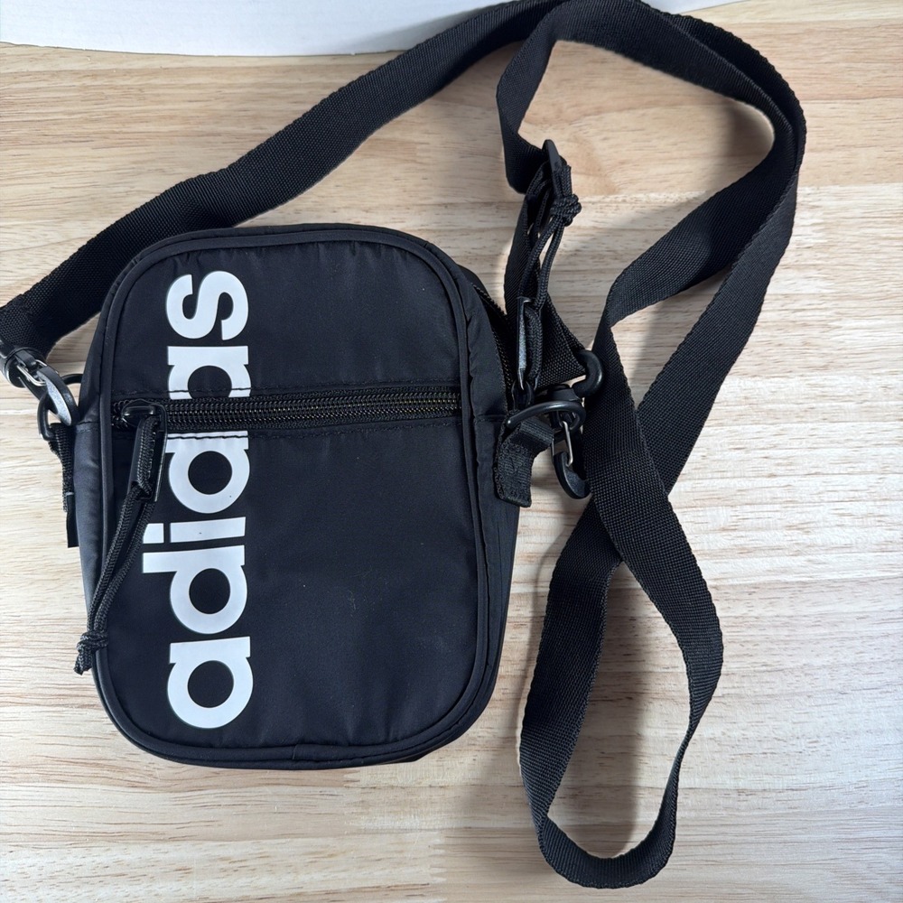 adidas Black Crossbody Bag Men's Zip Closure Cross-Body Strap Outer Pockets